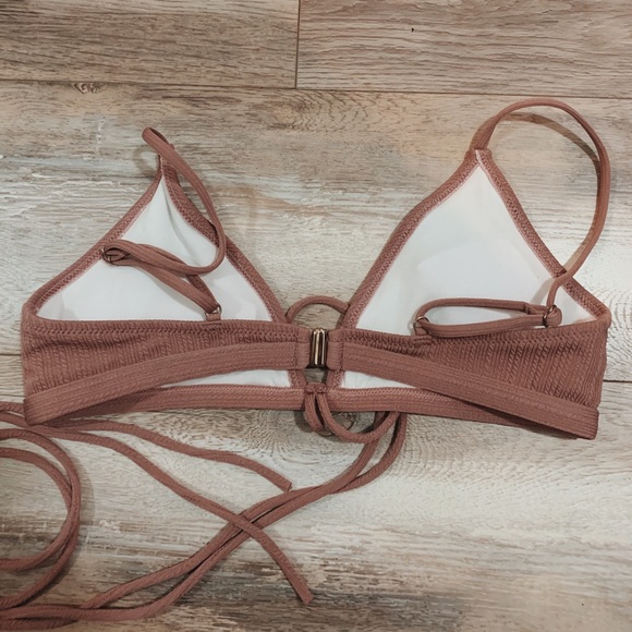 SOLD IN BUNDLE mauve strappy clasp bikini top - Picture 4 of 5
